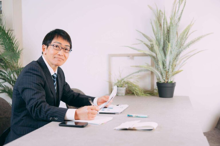 アナウンサー試験で合格するための原稿読みのポイントは、“伝える力”がカギ！